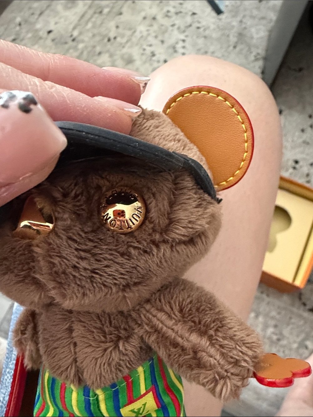 LV Louis Bear Surf Bag Charm NIB‼️READ DESCRIPTION‼️ - Picture 5 of 9
